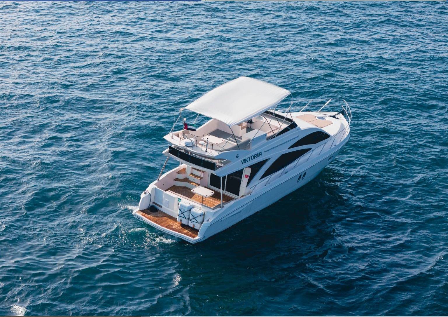 yacht rental Dubai prices